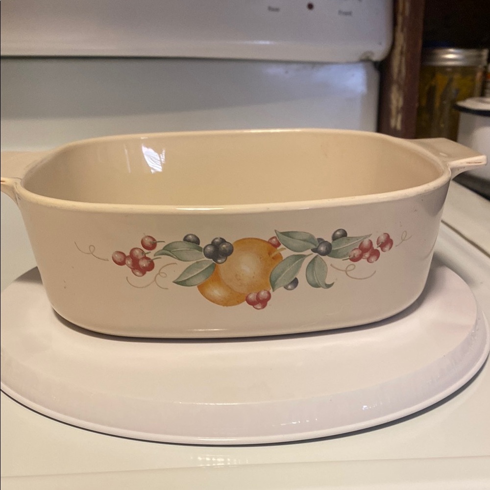 Vintage Corning Ware "Abundance Fruit” A-2-B Casserole Dish 2 Quart